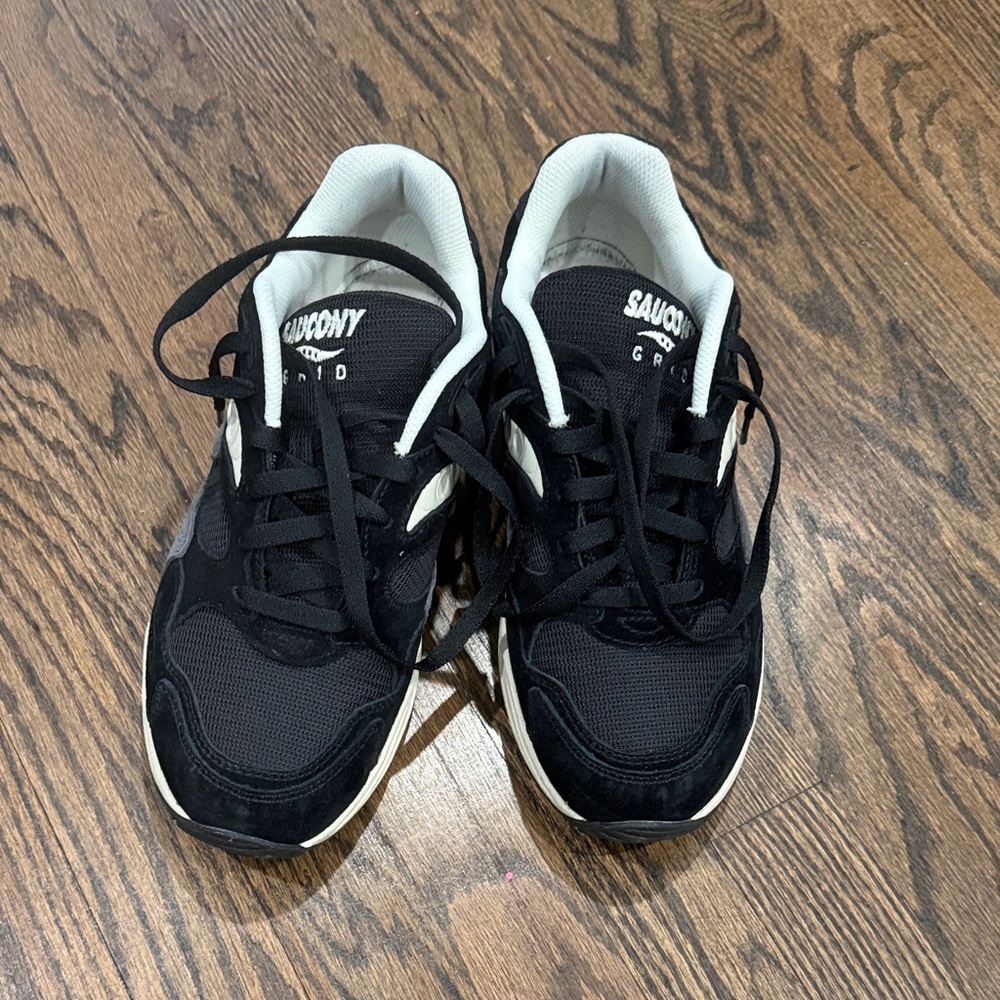 Saucony Men's Black and White Classic Running Sneakers